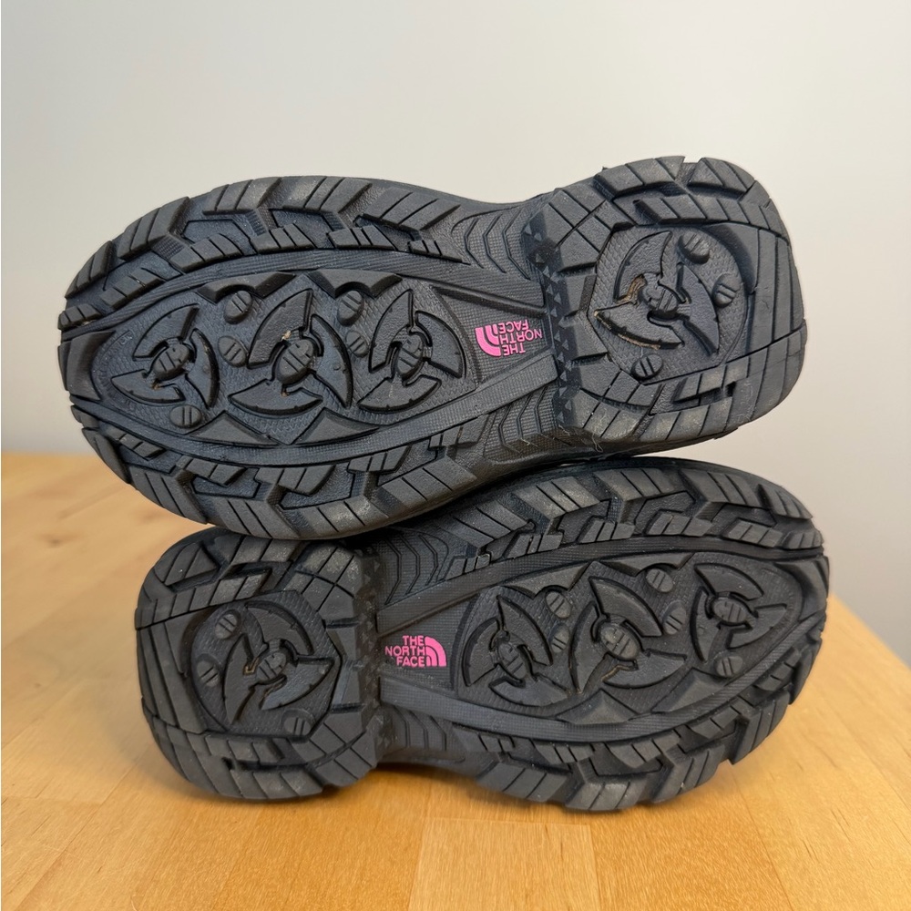 North Face Toddler Snow Boots Size 11 Winter insulated toddler boots Black Pink - Picture 9 of 10